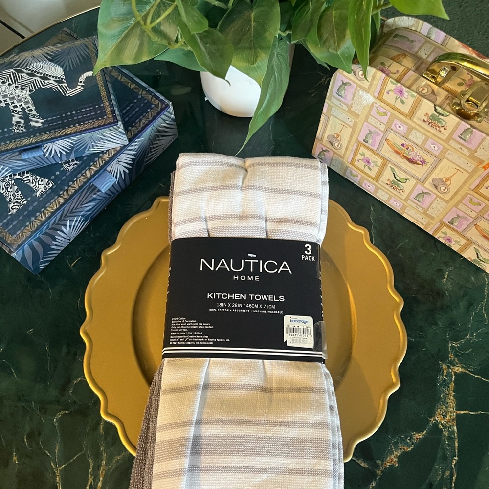 Nautica Home Gray and White  pack 3 Kitchen Towels style